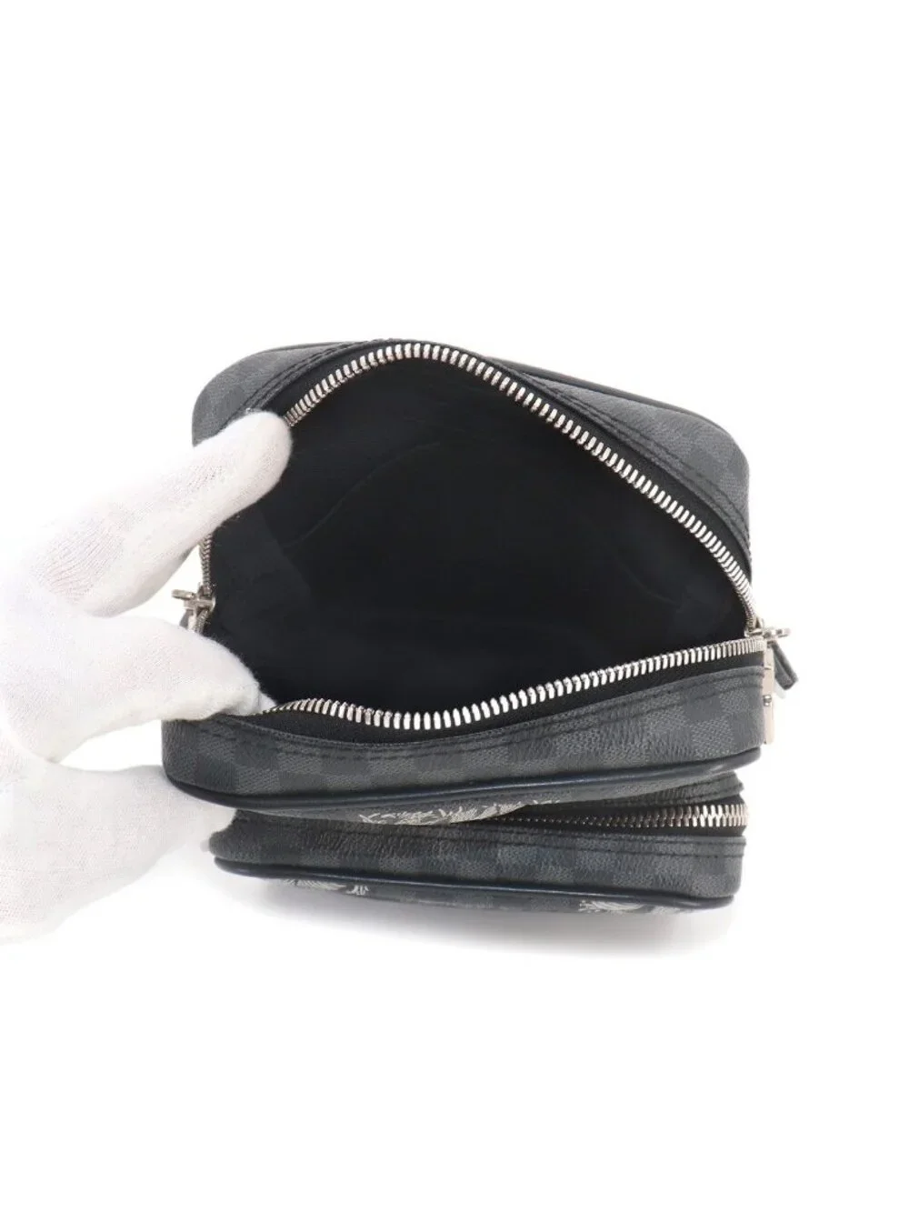 Louis Vuitton Damier Graphite Christopher Nemes Amazon Shoulder Bag